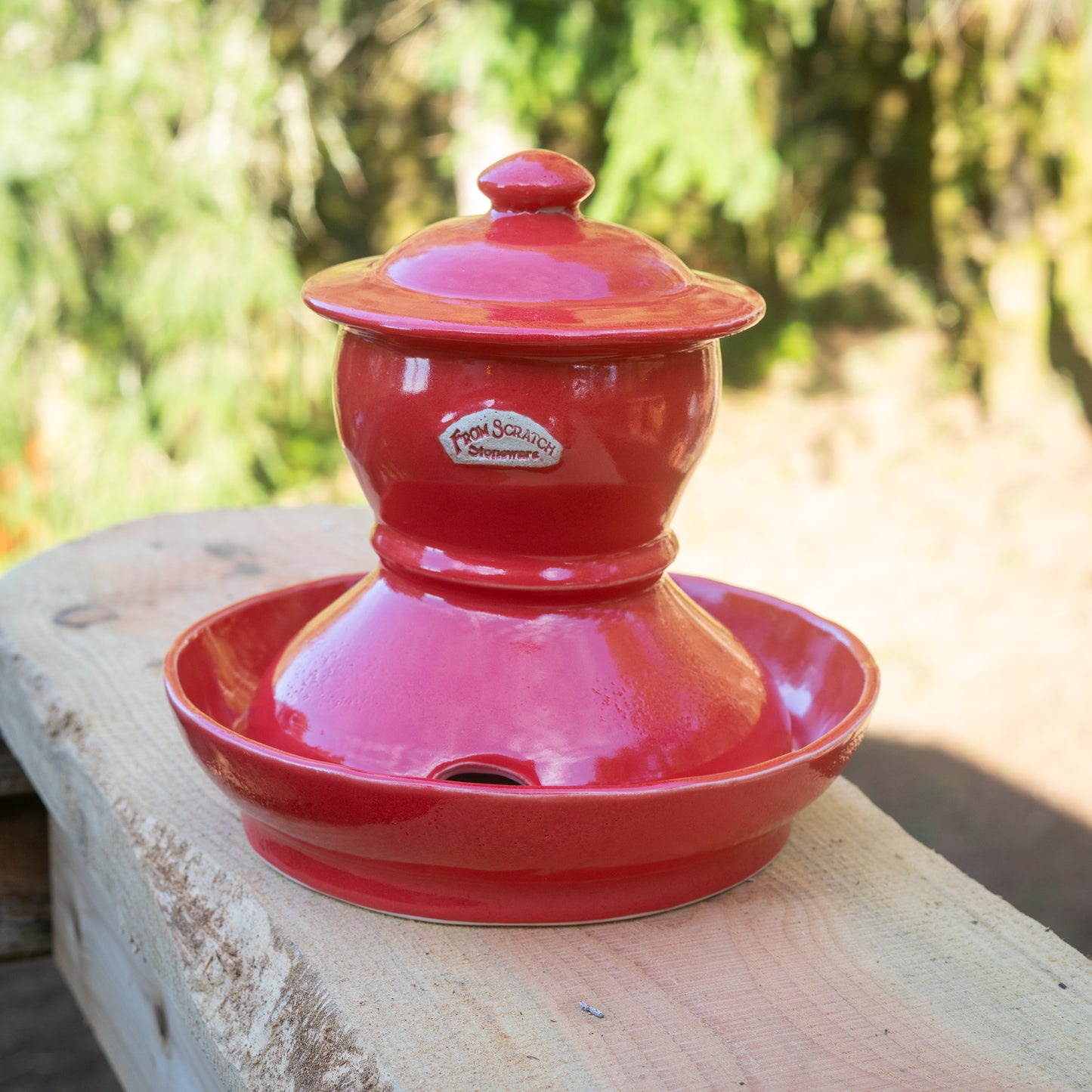 ONE PIECE CERAMIC CHICKEN WATERER