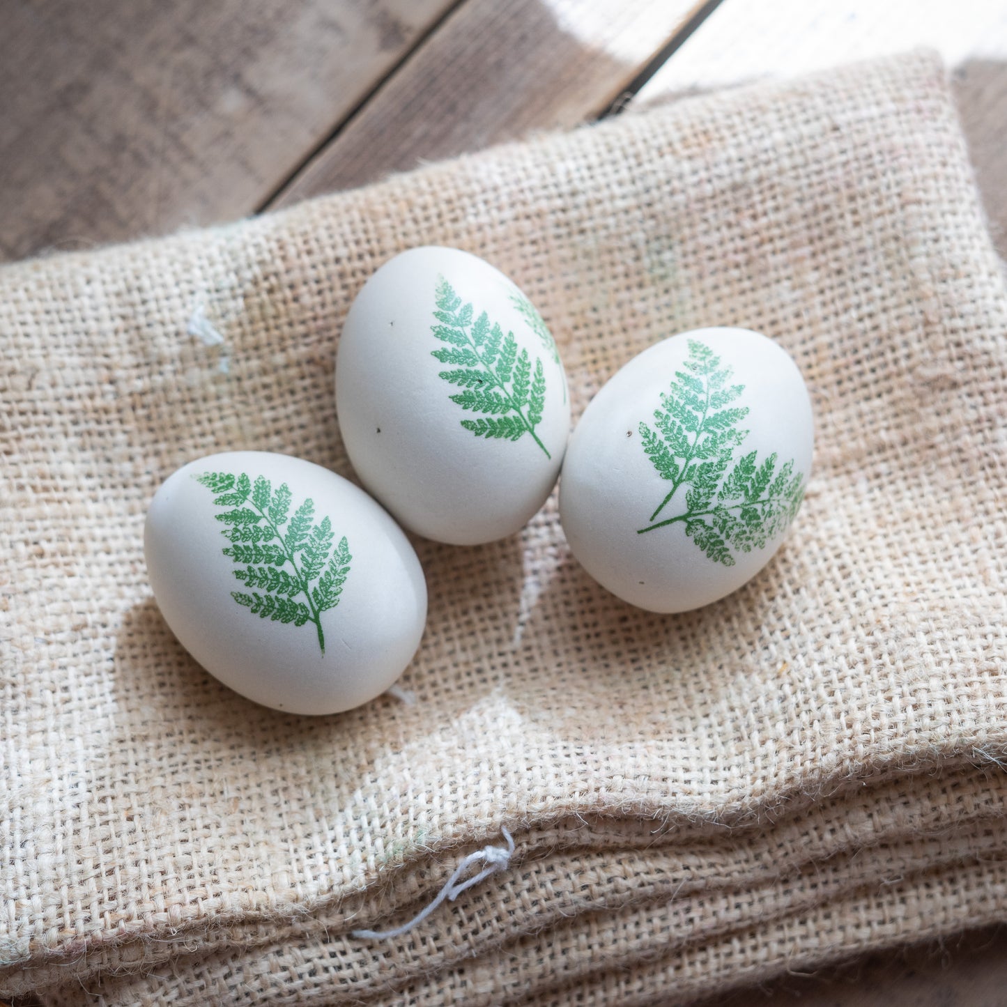 CERAMIC NEST EGG SET- DECORATED